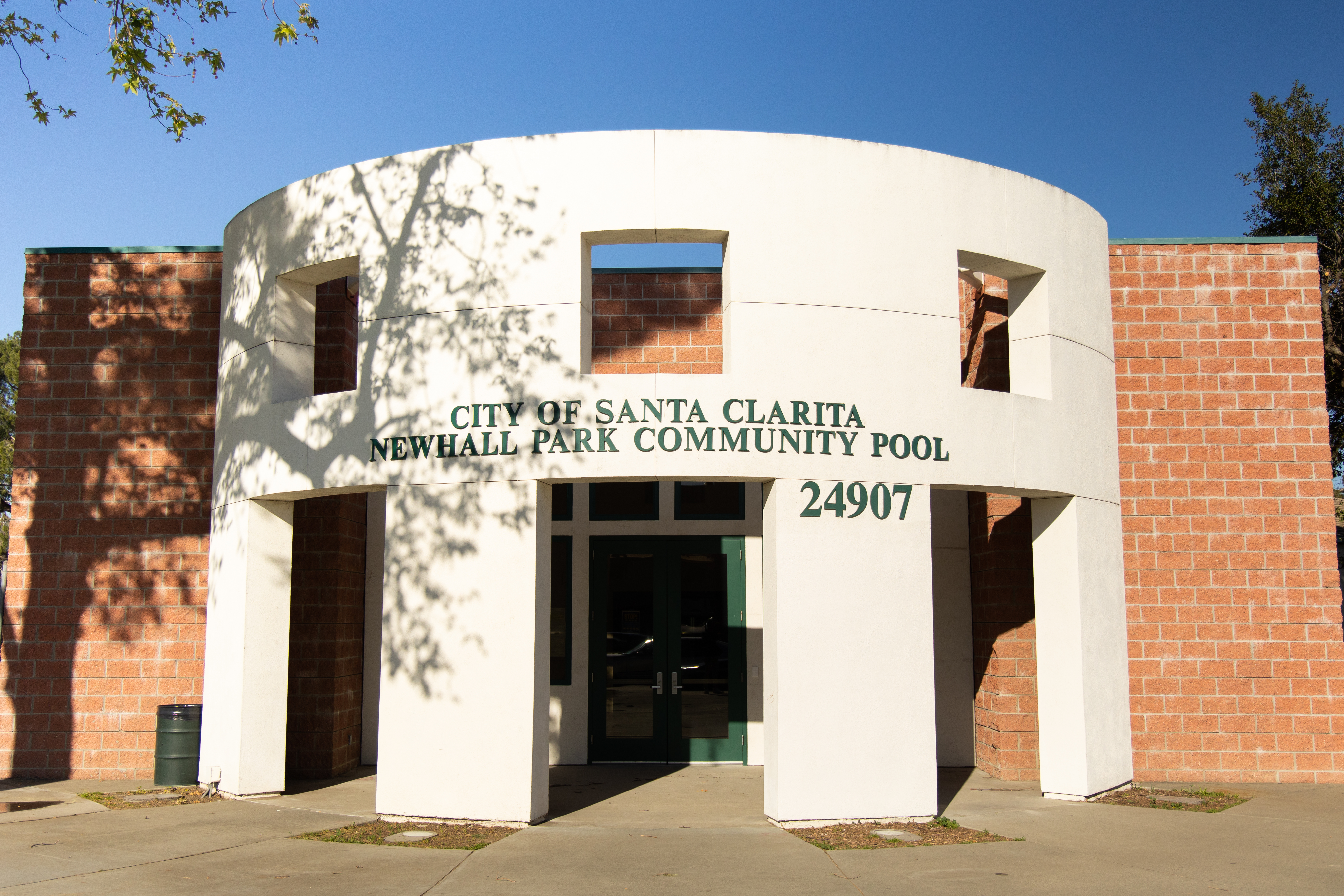 newhall park 52048734039 o 1