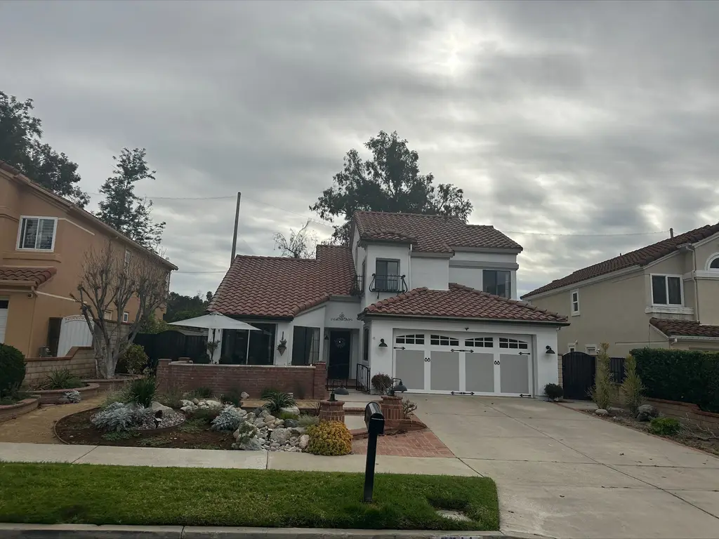 IH House La Verne 1