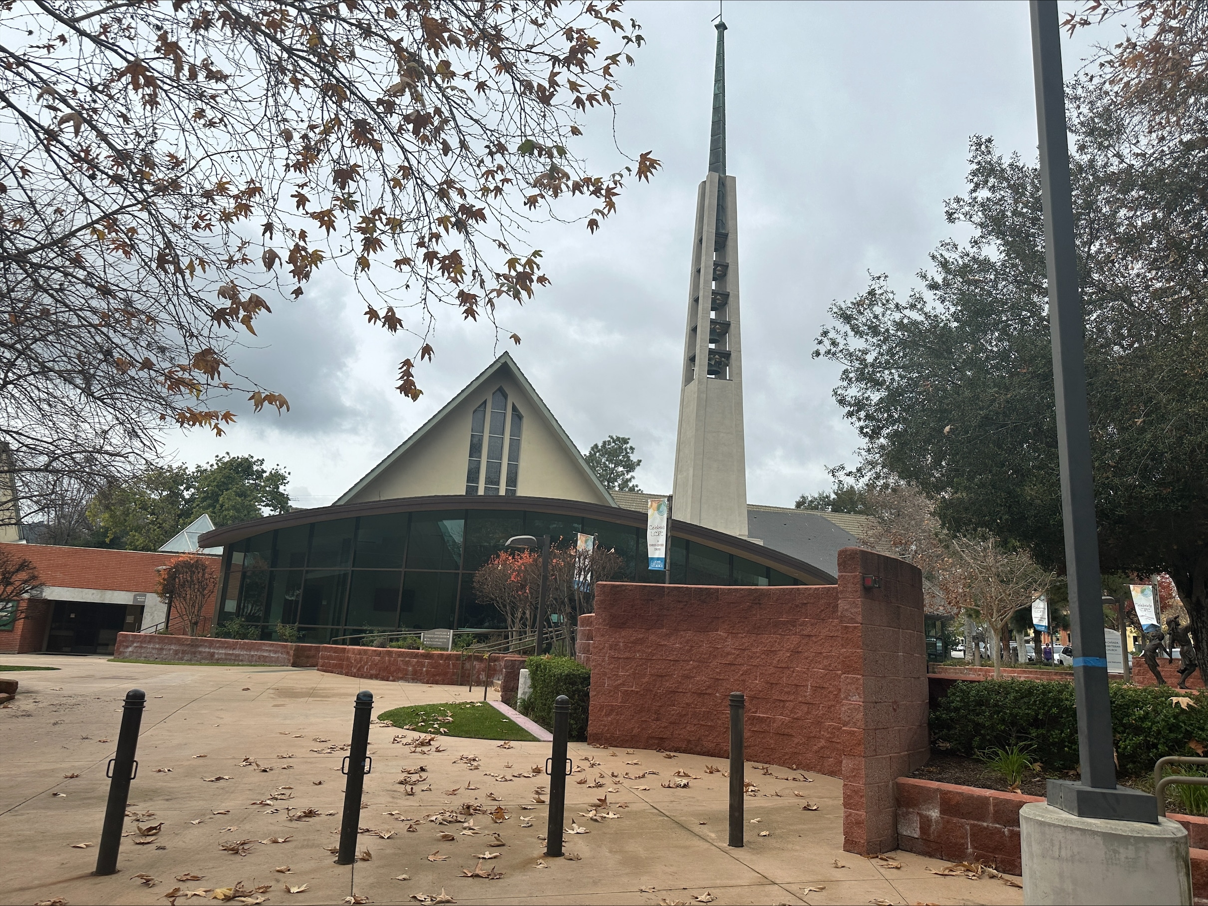 La Canada Presbyterian Church R3 La Canada 1