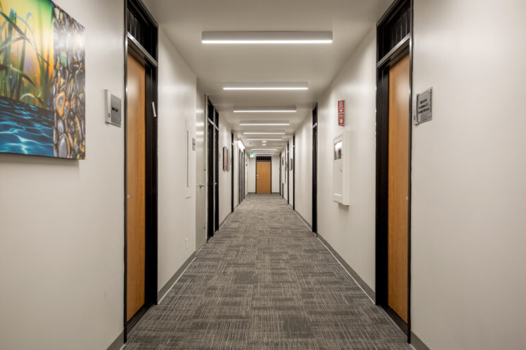 UNIVERSAL053 768x512