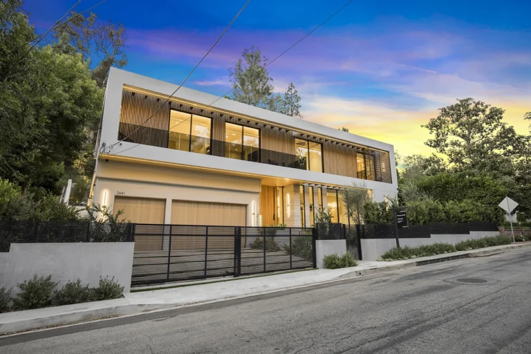 Hutton Modern 10 768x512