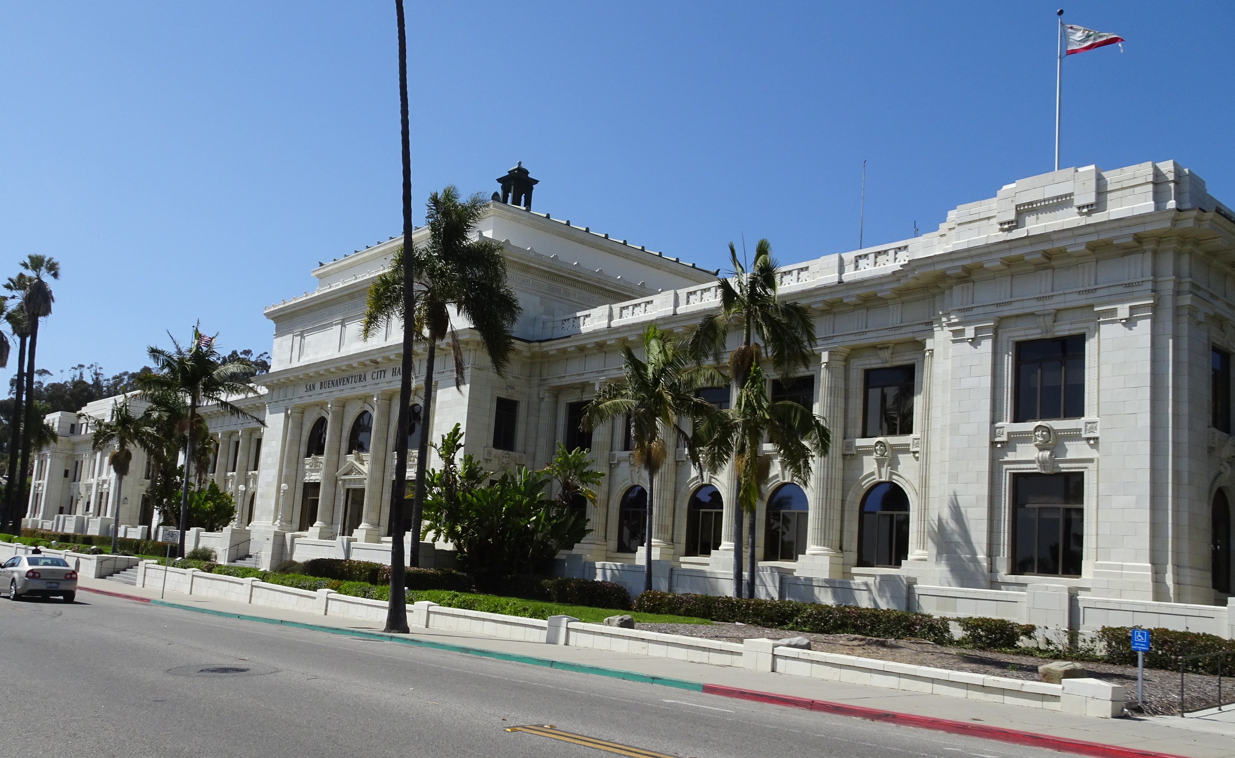 Ventura City Hall April 2018