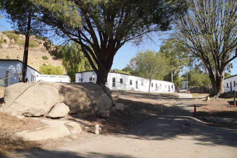 0DSC04010campus 1 768x512
