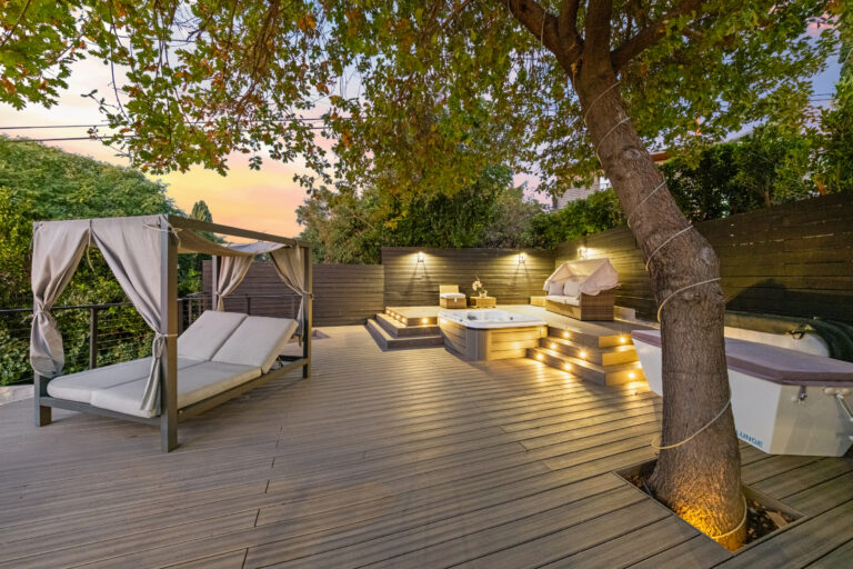 Farley Court 54 768x512